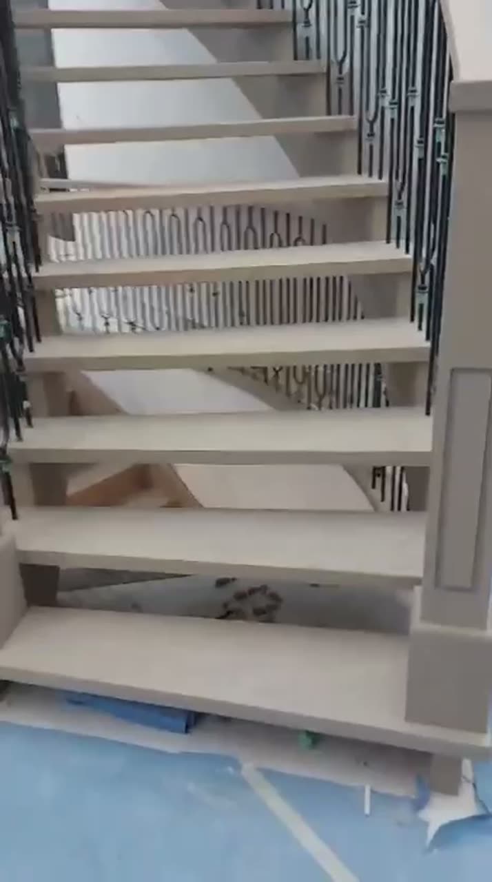 Custom Staircase & Railings